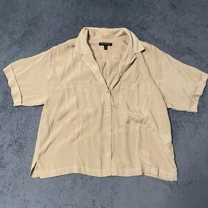 Banana Republic Box Cut blouse Womens M Tan Button Up Short Sleeve Top Pockets